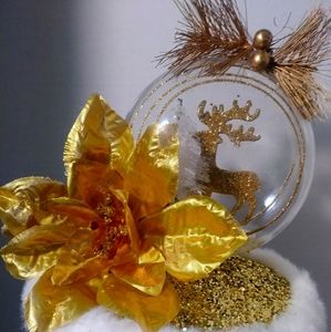 Gold and white circle fasinator hat